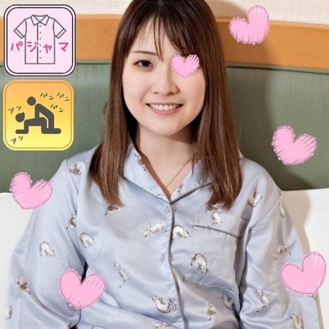 Pajamas are the best♥ Super cute office worker Manami-chan♥ Cheerful! Good personality!♥ Her breasts have grown due to various circumstances♥ Her blowjob with her lips hooked on the glans is the best